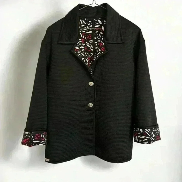 St. John Lightweight Jacket Size Large - Picture 8 of 8